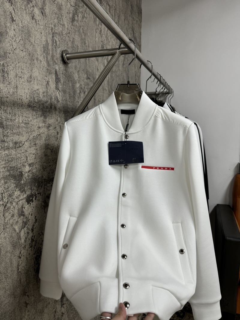 Pra*a outwear